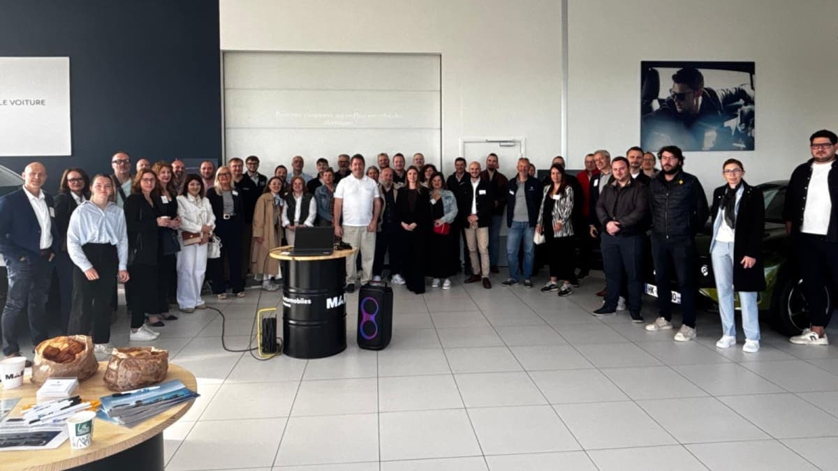 Un hall connecté et une ambiance électrique!